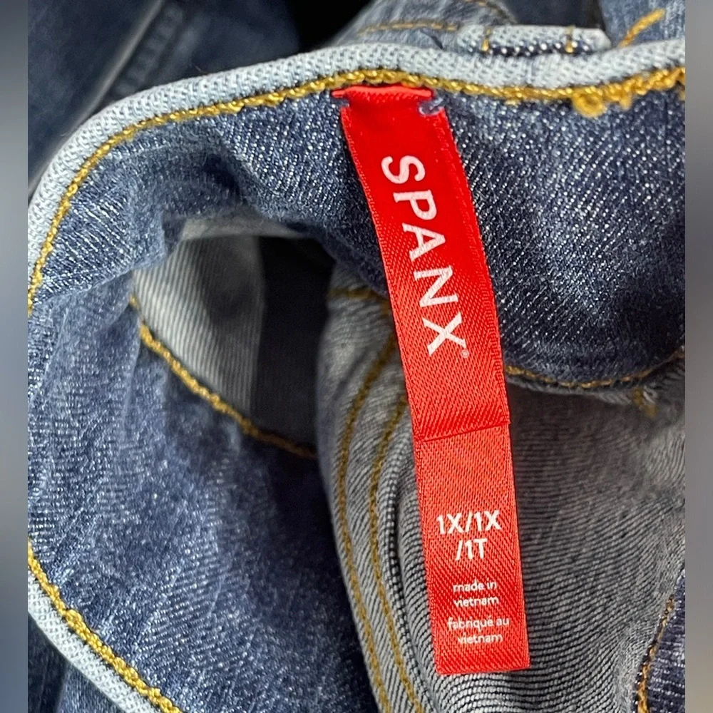 Spanx Everywhere Wide Leg Cropped Denim 20621R Patch Pockets Tummy Control - Picture 4 of 7